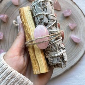 Pack Amor: Ramito de Sahumo de Salvia Blanca + Palo Santo + Cuarzo rosa